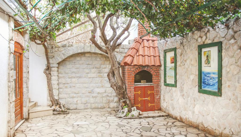 Apartment Romic Omiš Eksteriør billede